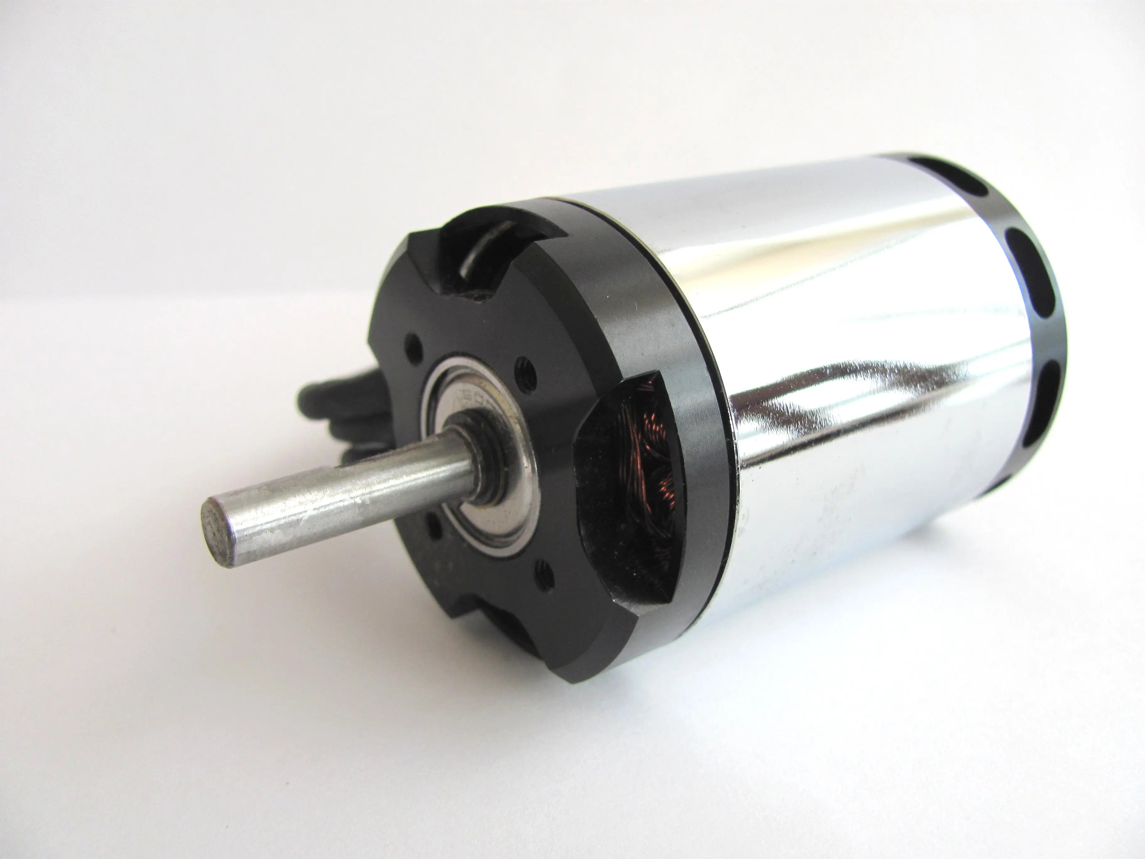 Suppo H3740/4 910kv Brushless Helicopter Motor (600/700 Class) - Altitude Hobbies